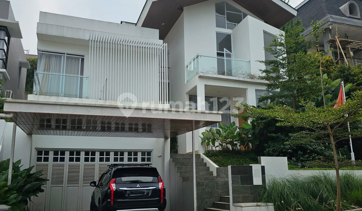 Rumah Mewah Ada Kolam Renang di Resort Dago Pakar, Siap Huni