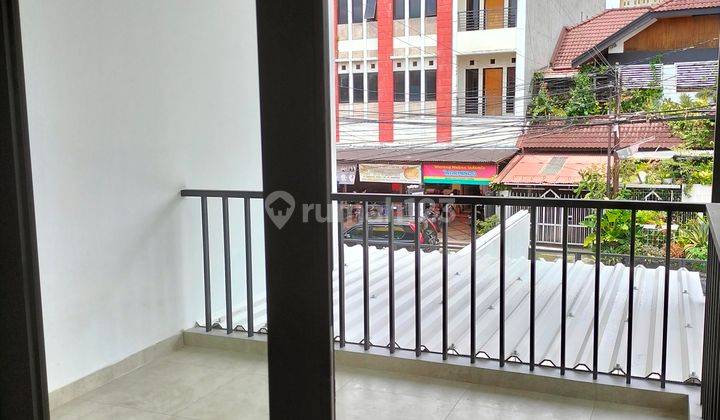 Jarang ada rumah baru dengan basement bisa jadi kantor dan gudang online 1