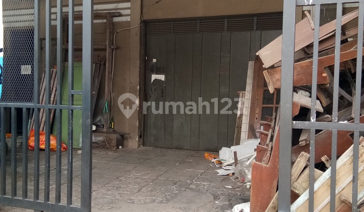 For Sale 2-Story Shop House in Kopomas Bandung