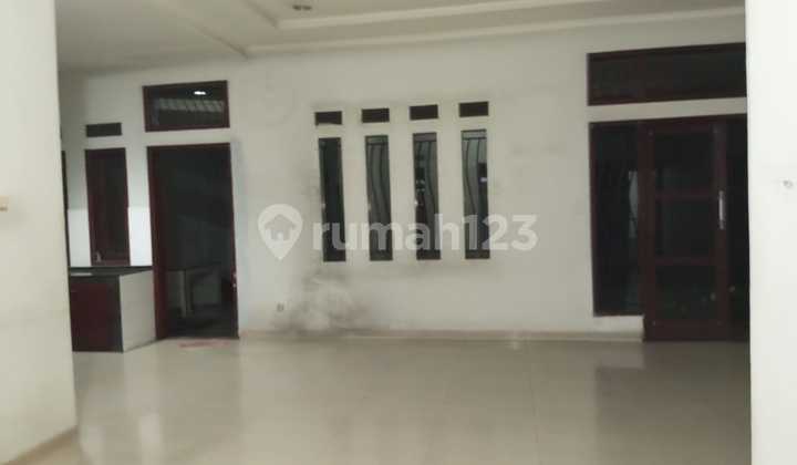 Dijual Rumah di Komplek Batununggal Indah 