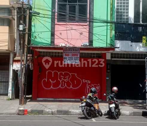 Disewakan Ruko 3,5 Lantai di Lengkong Kecil