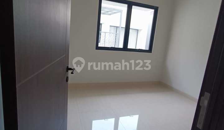 Rumah Baru 2 Lantai Siap Huni Dalam Cluster di Summarecon 2