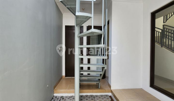 Rumah Bagus 2 Lantai Summarecon Cynthia Bandung 2