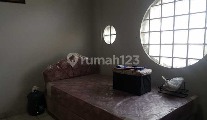 Dijual Rumah 2 Lantai Siap Huni di Setraduta 2