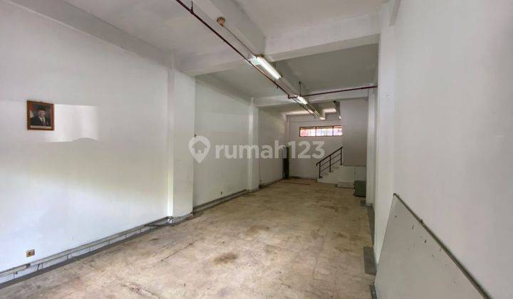 Dijual Ruko Luas Jalan Budi Mulya No. 15 2