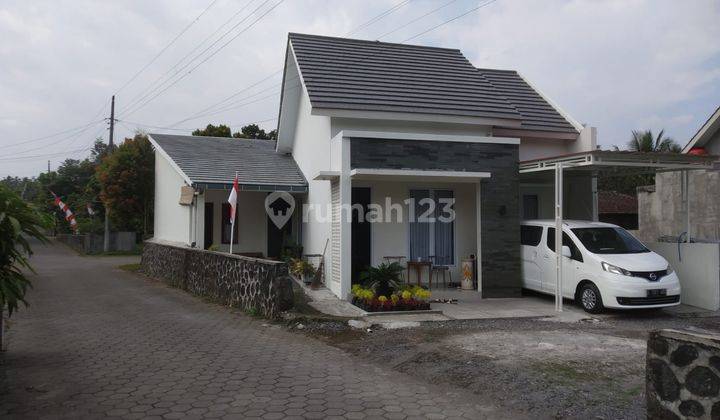 Rumah Baru Minimalis SHM Lokasi Strategis Di Sleman Utara 1