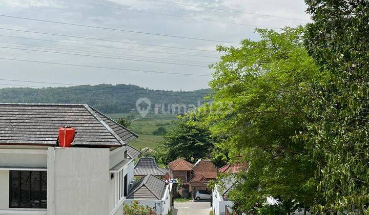 Rumah villa 2 Lantai di Jogja kawasan villa dan wisata  1