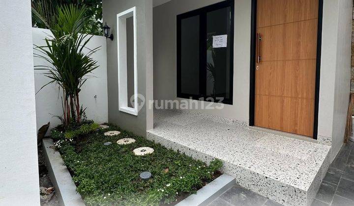 Rumah Mewah Minimalis SHM Siap Huni Area Stratrgis Jalan Godean  2