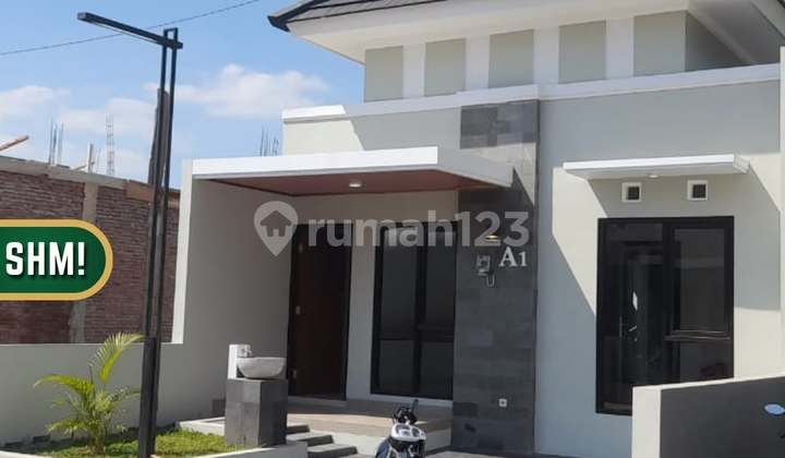 CRAZY PROMO! 2-Story House at 1-Story Price! Only 2 Units Left! Hurry! CRAZY PROMO! 2-Story House at 1-Story Price! Only 2 Units Left! Hurry!