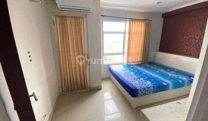 1 BR bukan Studio Apartemen Metropolis
 2