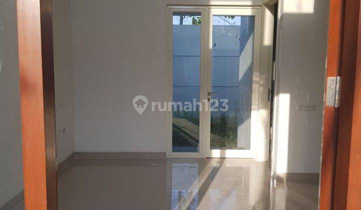 995 Juta‼️119 m² Rumah Grand Harvest Kebraon dekat Wiyung 2
