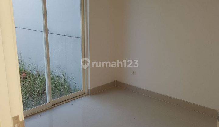 995 Juta‼️119 m² Rumah Grand Harvest Kebraon dekat Wiyung 4