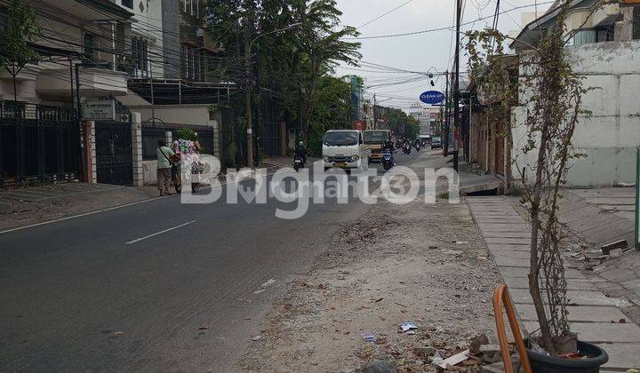 STRATEGIS RUMAH/RUKO PINGGIR JALAN TANJUNG DUREN UTARA, 4X 12 M, PARKIR DEPAN 5X 4M MUAT 4 MOBIL LEBIH, 1 KAMAR MANDI PLUS DAPUR, JALAN DEPAN 2 ARAH RAMAI 2