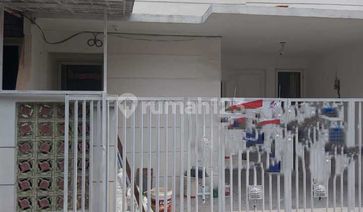 Disewakan Rumah Cantik Rapih  Berlokasi Di Duri Kepa 