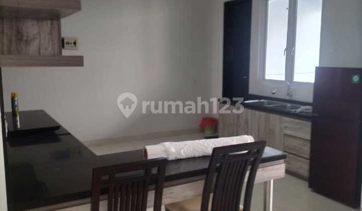 Dijual Rumah Cantik 2 lantai Siap Huni Berlokasi Di sentul city 2