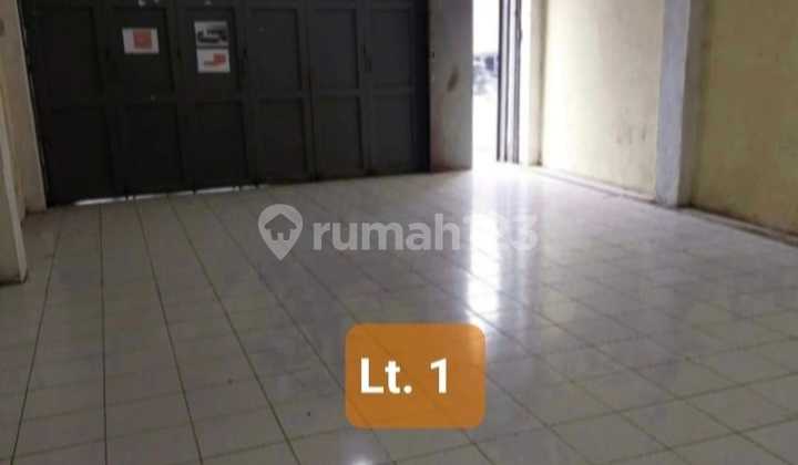 2-Storey Shophouse Strategic Location Suitable for Business on Jendral Sudirman Street, Bandung