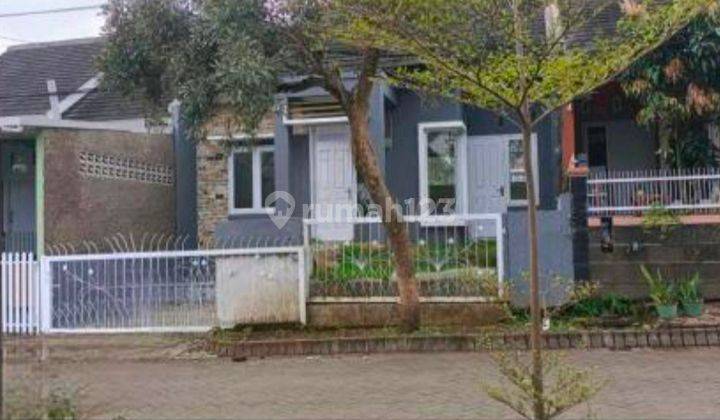 Rumah Asri Dalam Komplek Di Kbb 1