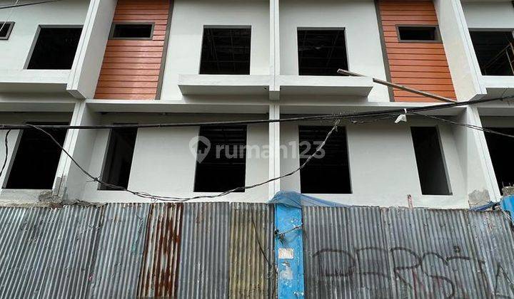 Rumah strategis di Kwitang Senen Jakarta Pusat, Akses Mudah ke Fasilitas Publik dan Transportasi Umum 1