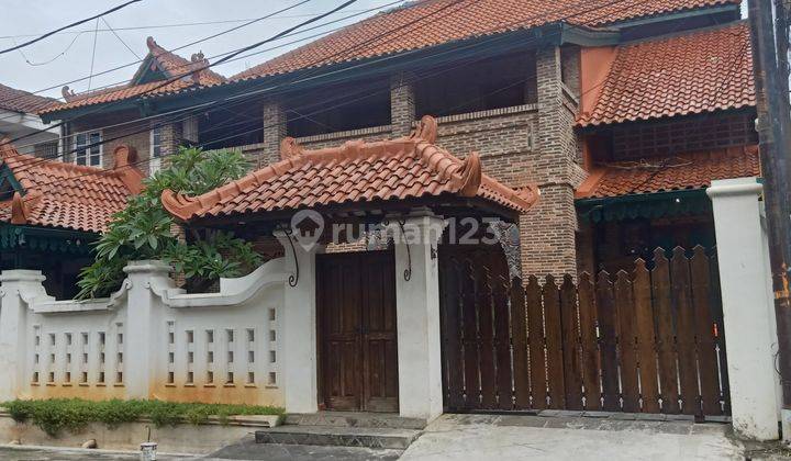 Rumah Terawat Kokoh Ada Nilai Seni Kayu Jati Tua Jl 2 Mobil