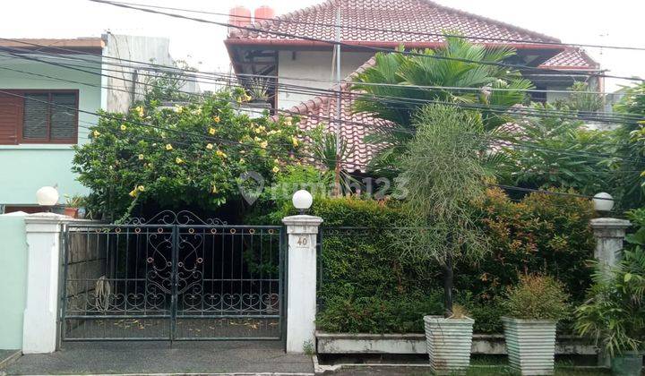 Rumah Lama Terawat Siap Huni di Komplek Perumahan Elite  1