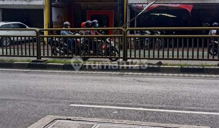 Ruang Usaha atau Kantor Di Jakan Raya Dr. Soepomo. 2