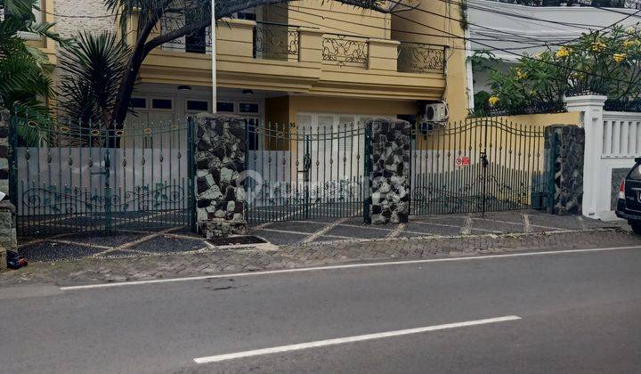 Rumah Lux Besar Siap Huni Di Jalan Besar.bisa Kantor. 1