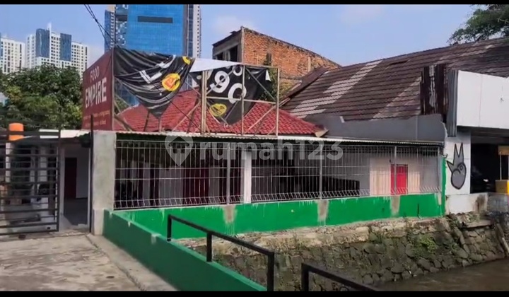 Rumah Untuk Usaha Lainnyadan Kantor Pinggir Jalan Raya. 2