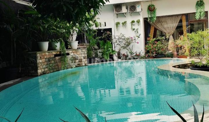 Rumah Mewah Siap Huni Dua Muka Di Komplek Security 24 Jam Rumah Mewah Siap Huni Dua Muka Di Komplek Security 24 Jam