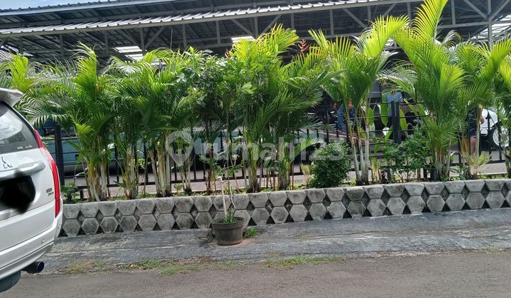 Vacant Land in Complex Suitable for Residence. For Sale via Auction. Vacant Land in Complex Suitable for Residence. For Sale via Auction.