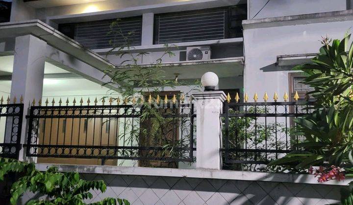 Rumah Bagus Siap Huni Jalan Besar Security 24 Jam Babas Banjir. 2