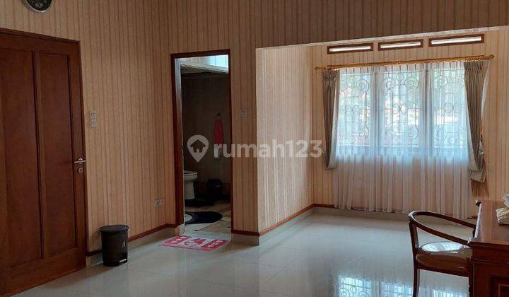 DISEWA RUMAH MEWAH DIPATIUKUR BANDUNG COCOK UNTUK KANTOR DAN CAFE 8