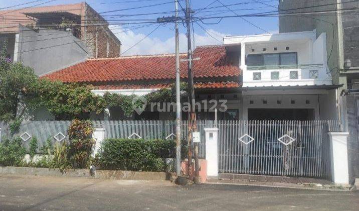 Rumah 2 Lantai Bagus SHM di Margahayu Raya Bandung, Bandung 1