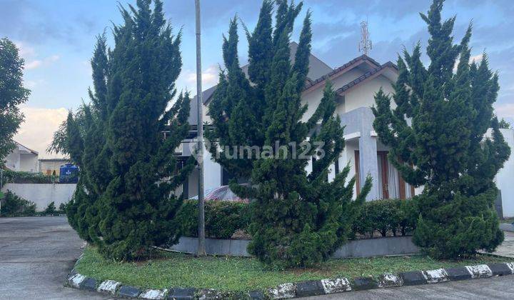 JUAL RUGI Rumah Bagus Furnished SHM di Cherryfield, Bandung 2