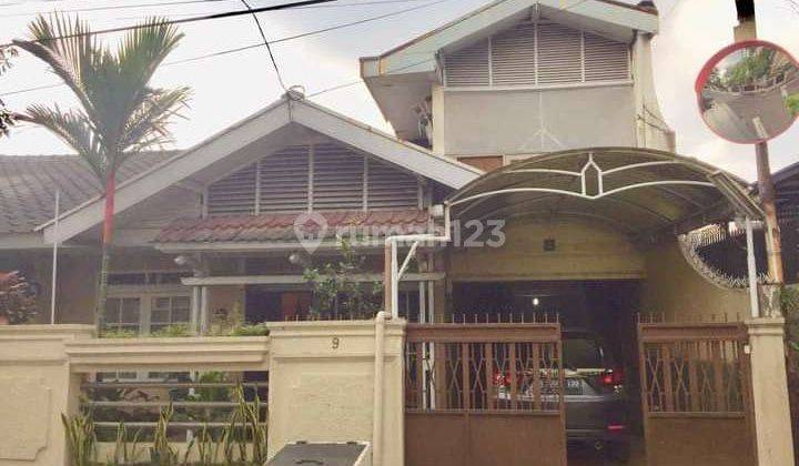 Rumah 2 Lantai Bagus SHM di Sayap Turangga, Bandung 1