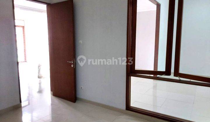 Rumah 2 Lantai Baru Semi Furnished SHM di Cherryfield, Bandung 2