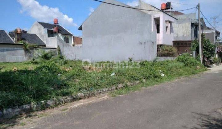 tampak depan tanah bawah njop di buah