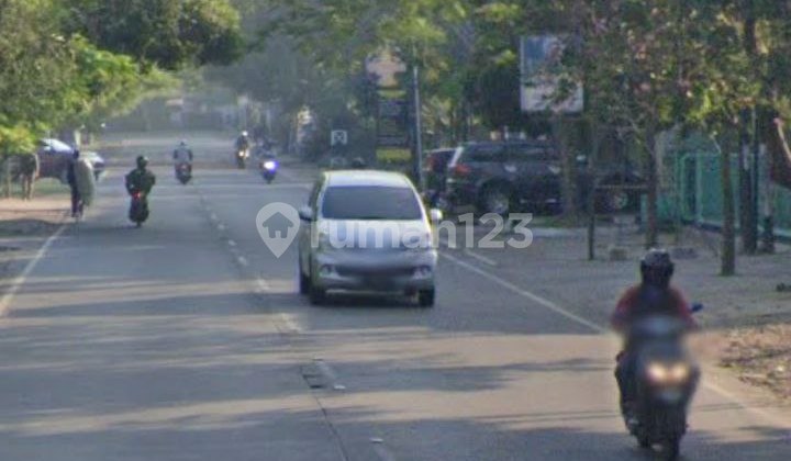 Affordable House on the Main Street of Arcamanik Bandung 2