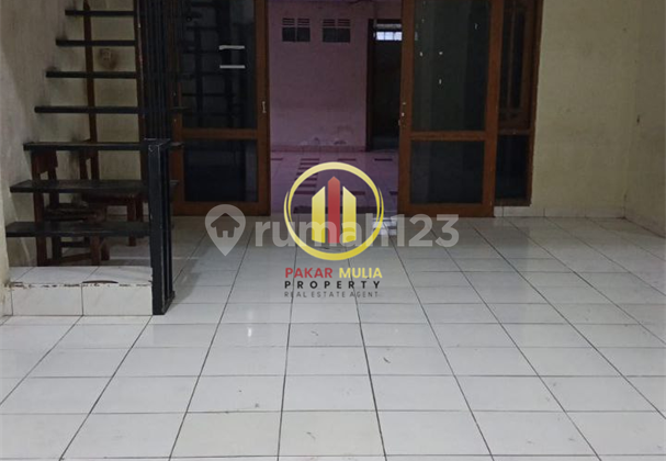 For Rent Nice House suitable for office and restaurant SHM Riau, Bandung 2