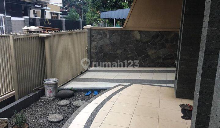 Rumah Bagus Semi Furnished SHM di Sayap Buah Batu, Bandung 2