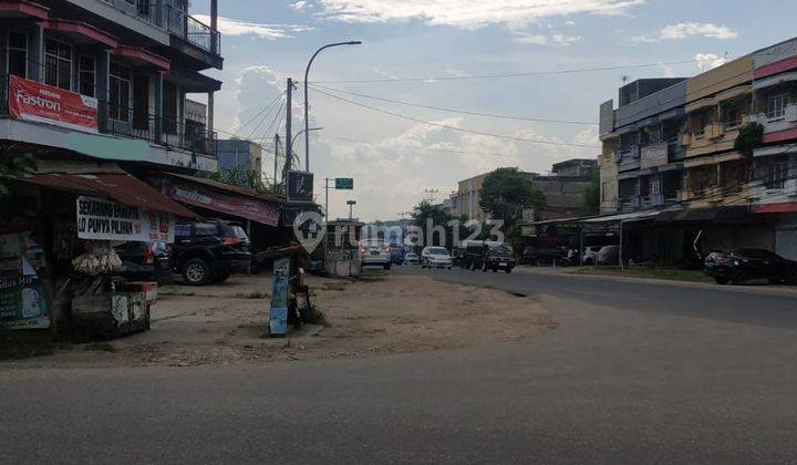 Dijual cepat Ruko 2,5 lantai strategis di Jelutung, Jambi 2