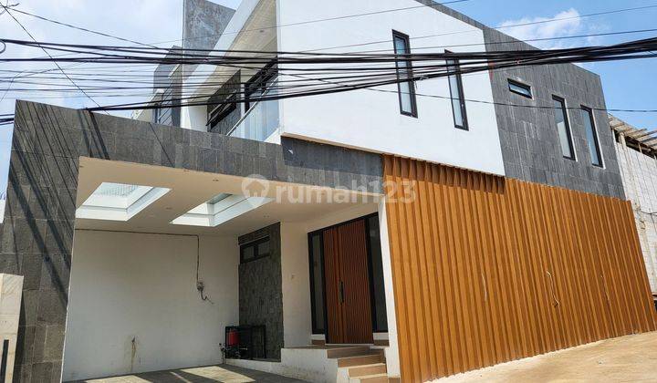 Rumah baru 2 lantai di Sunrise Garden, Kedoya 1