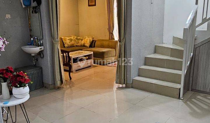 Dijual cepat Rumah 2 lantai full furnished di Cipedak, Jagakarsa 2