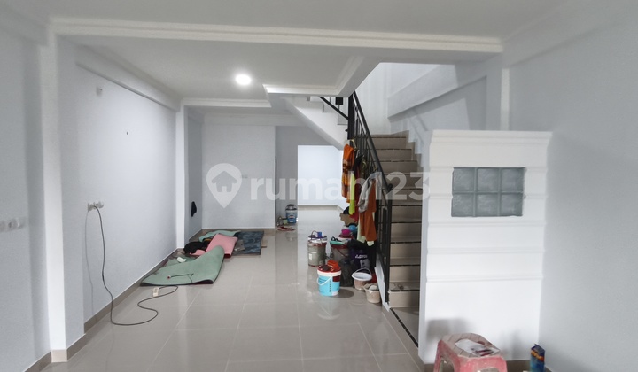 For Sale Fast New 2-Story Shop Strategically Located and Busy in Poris Indah 2