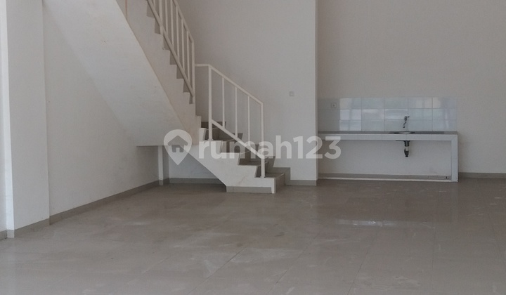 For Quick Sale: 3.5-Story Shop House in Citra Raya, Bitung, Cikupa 2