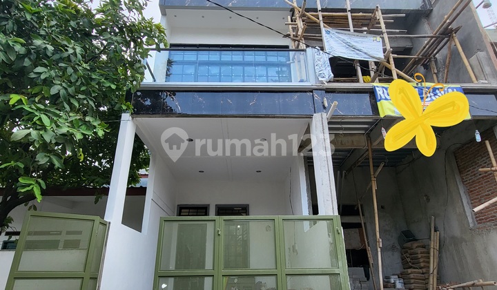 Rumah 3.5 Lantai Rooftop Di Bojong Indah, Rawa Buaya, Cengkareng