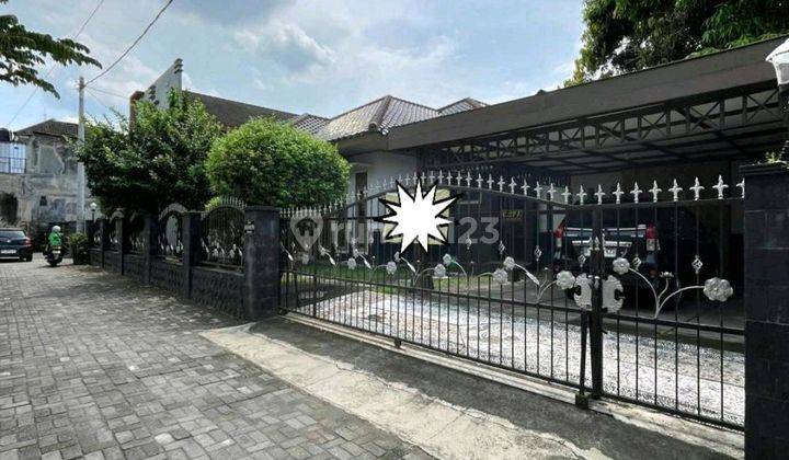 Rumah Mewah Dengan Tanah Luas Dekat Kampus Ugm 1