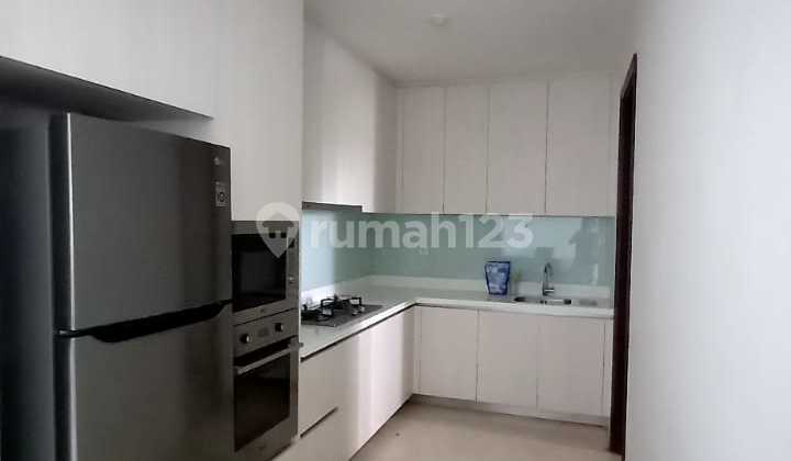 For Sale Kensington Tower Addington Apartment in Kelapa Gading, North Jakarta 2