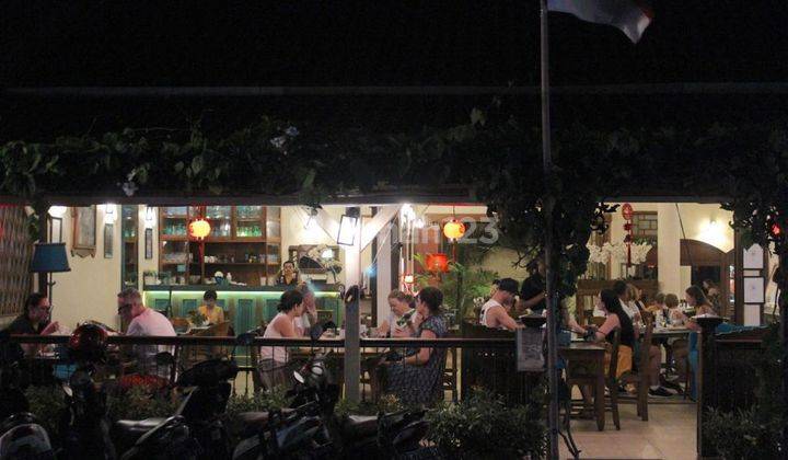 Over Kontrak Bangunan di Plawa Seminyak 6
