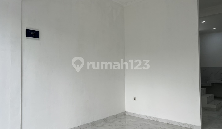 Nempel Bsd Unit Paling Bagus Di Kompleks Baru Renov Siap Huni Rapih Nyaman 1.5 Lantai Di Legok The Green Residence 2