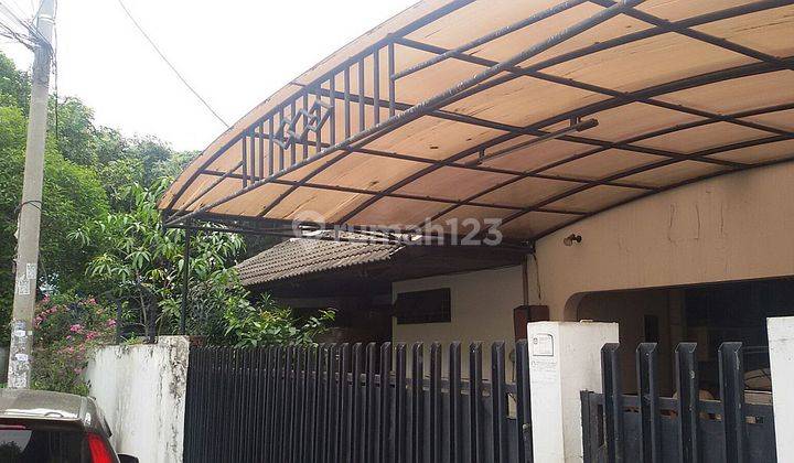Rumah di Setia Budi Jakarta Selatan. 1